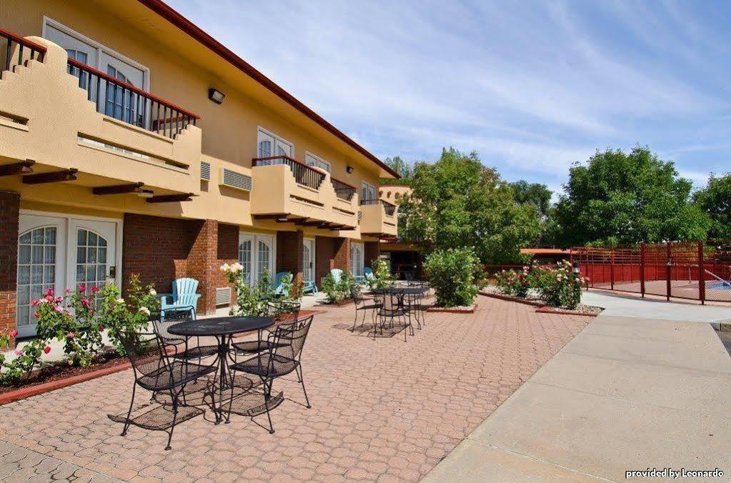 Best Western Kiva Inn Fort Collins Exterior foto